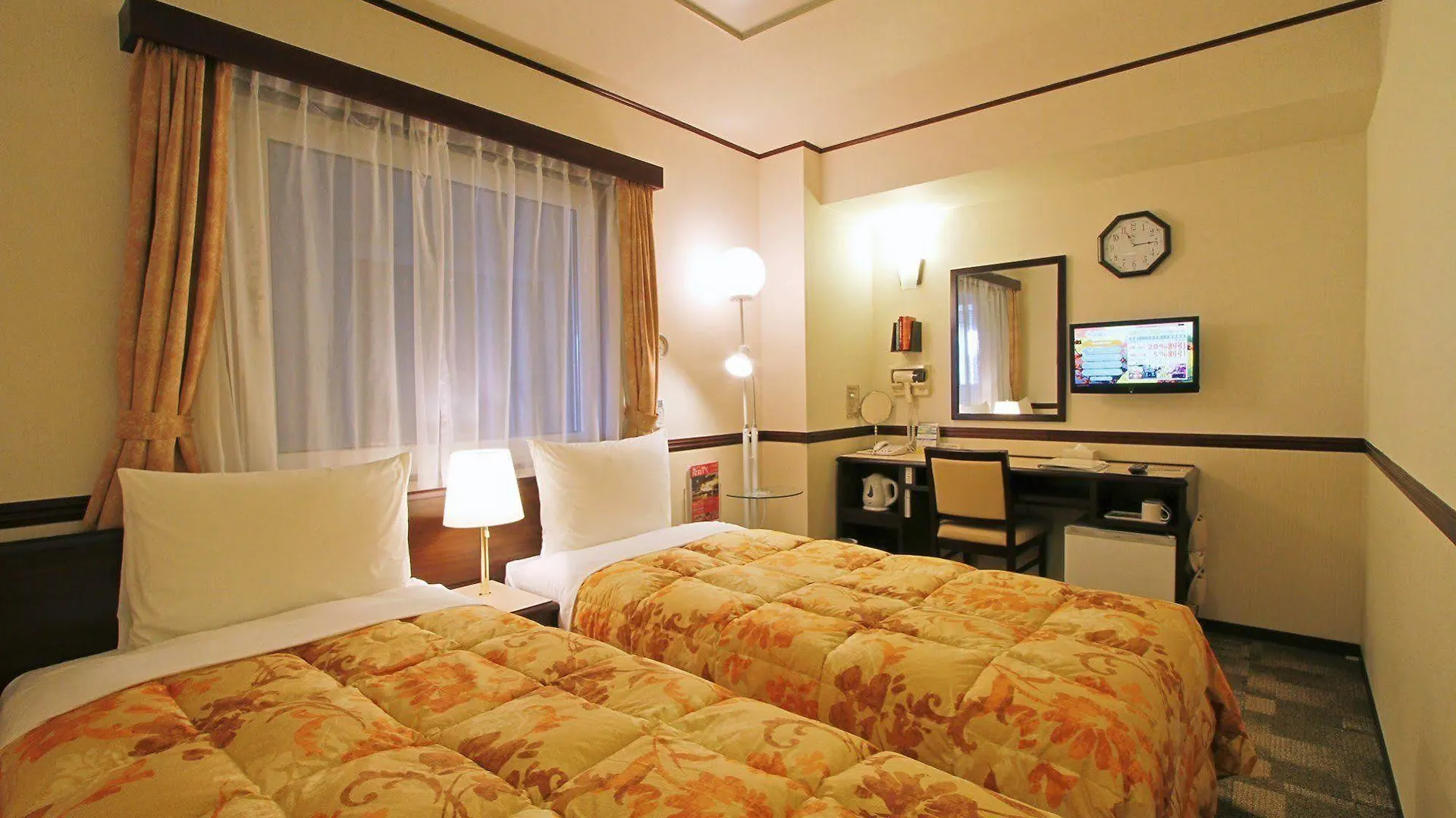 Toyoko Inn Nagoya-Eki Sakuradori-Guchi Honkan Hotel