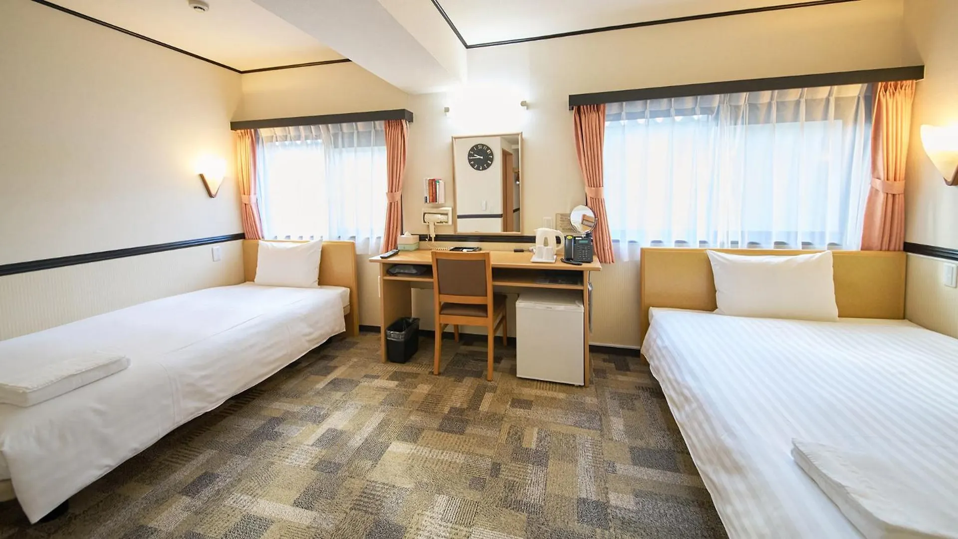 Toyoko Inn Nagoya-Eki Sakuradori-Guchi Honkan Japan